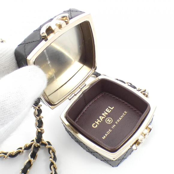 CHANEL Black Clutch Bag - Picture 9 of 10